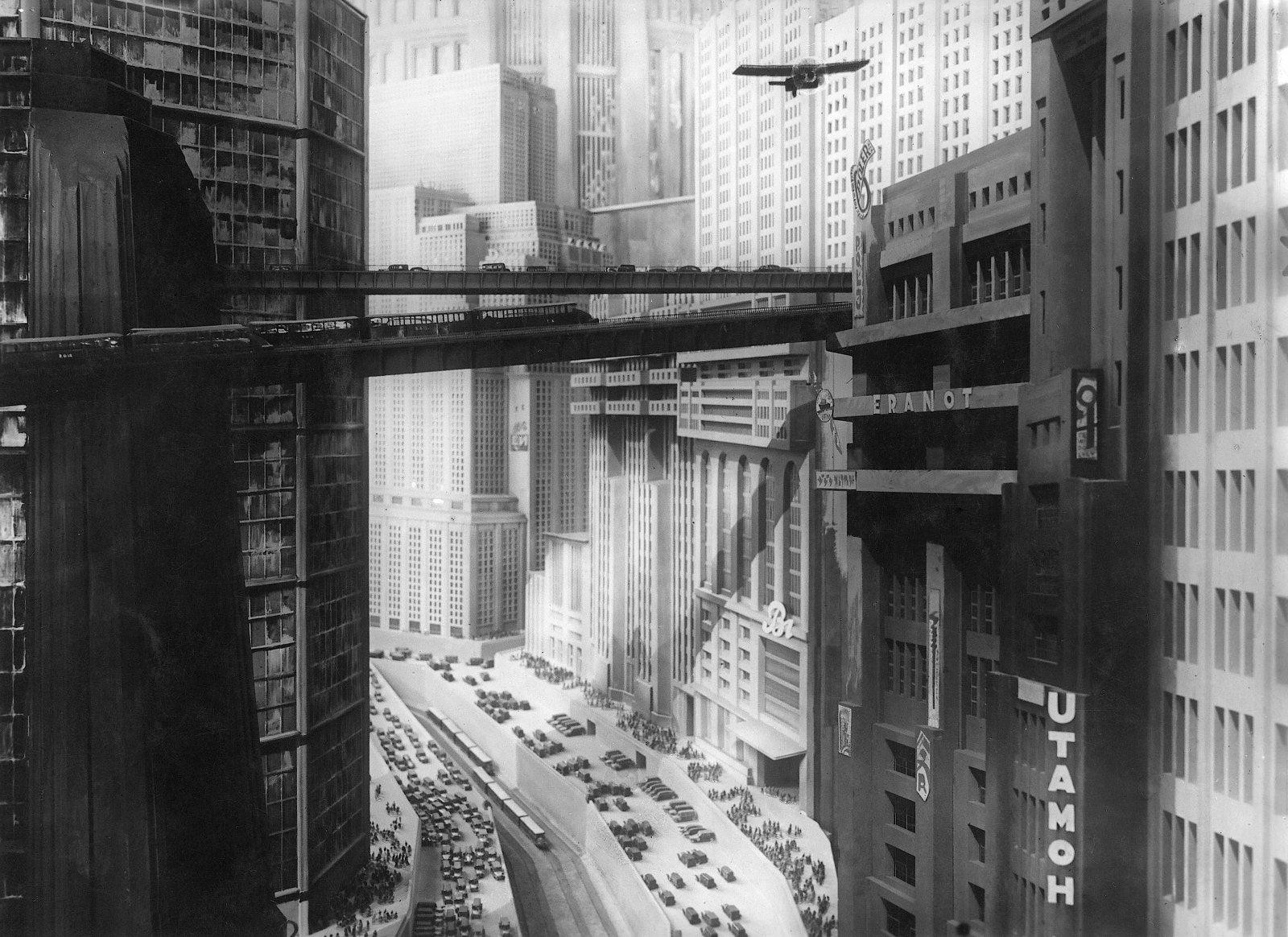 Architektur in Metropolis. (Bild: Murnau-Stiftung)