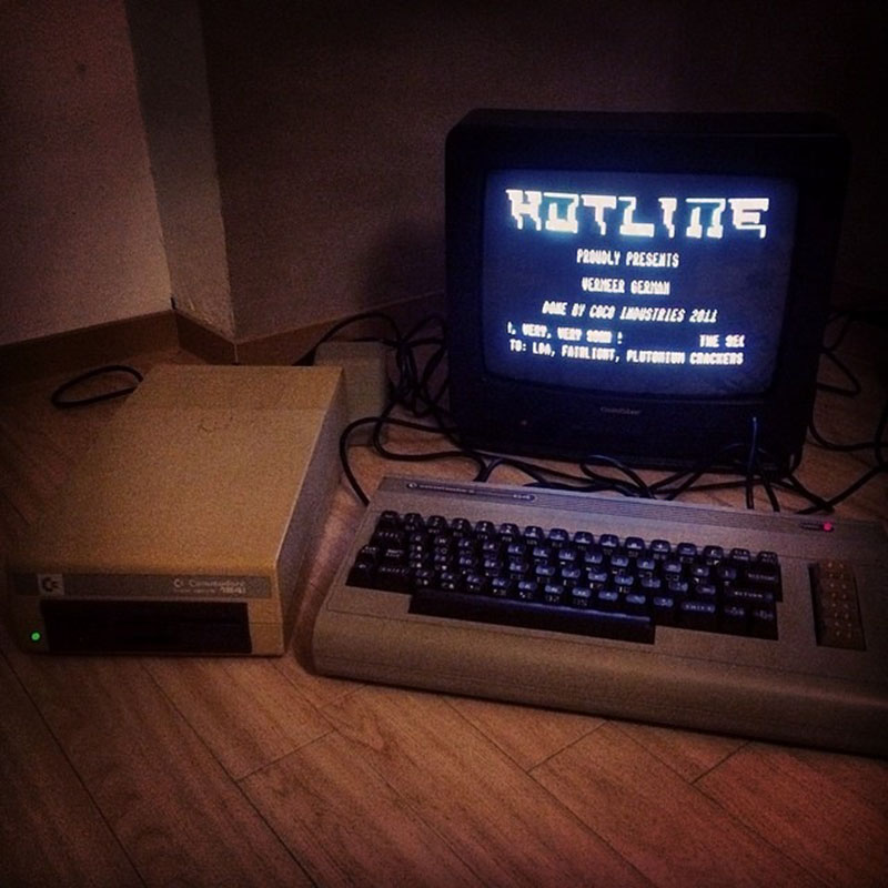 Mein 2. C64 (1983) angeschlossen an einem alten TV. (Bild: Stefan Vogt)