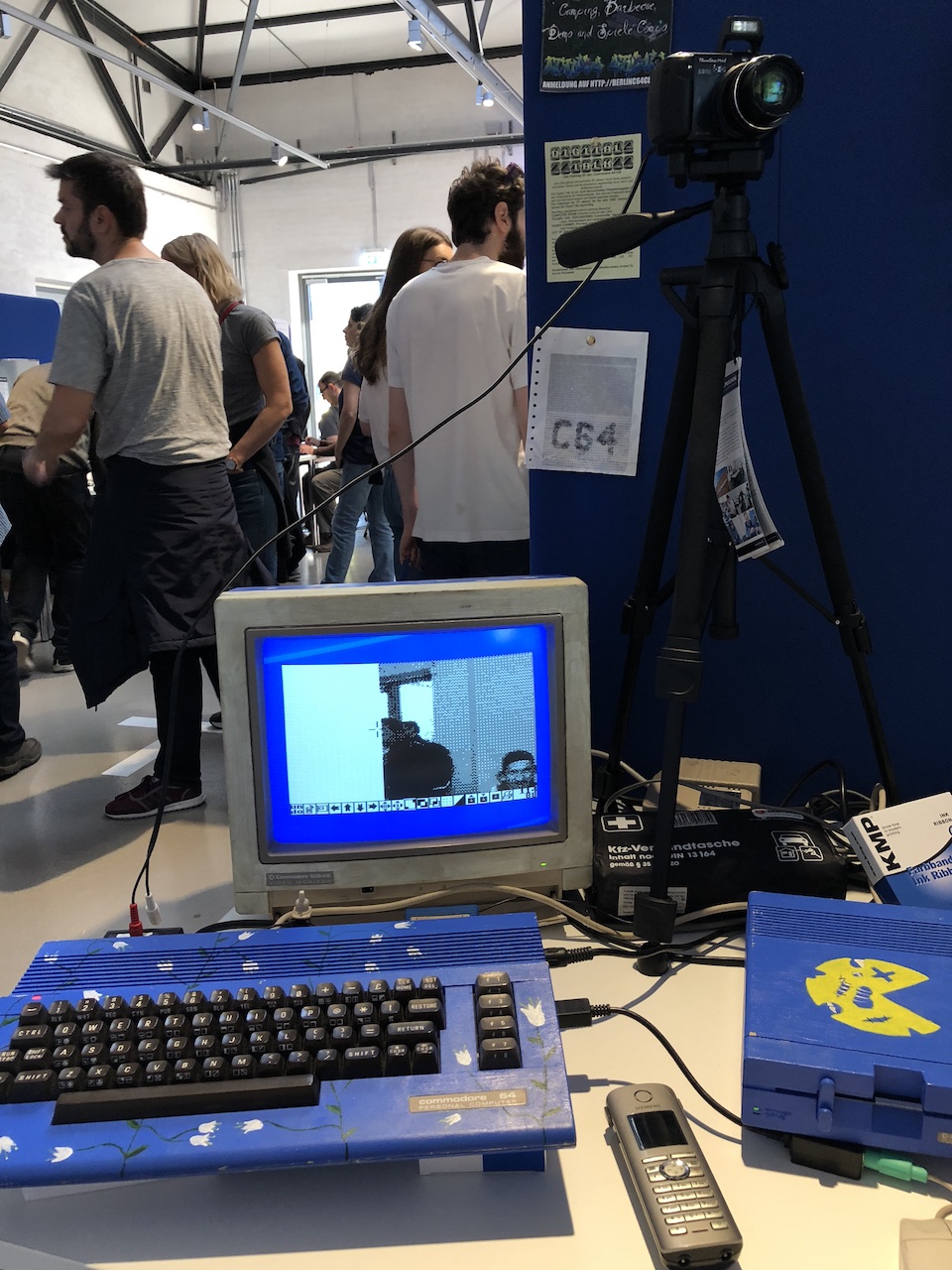 Ein Commodore 64 mit einer digitalen Fotoschnittstelle. (Bild: Stefan Vogt)