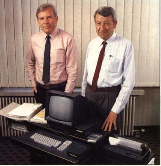 Bernhard (links) und sein Bruder Albert Schneider leiteten die Schneider Rundfunkwerke. (Bild: Happy Computer 3/86)