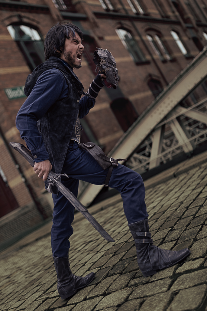 Corvo Attano aus dem Spiel Dishonored 2 von Bethesda. Model: Krishna, Instagram: @kadart_cosplay. Facebook: @kadartcosplay. Twitter: @KrishnaDammert. (Foto: Annika Witt)